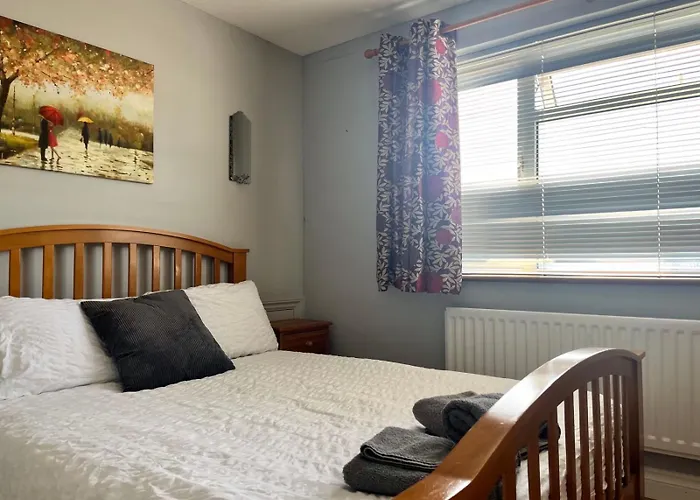 Lopez Home Crawley